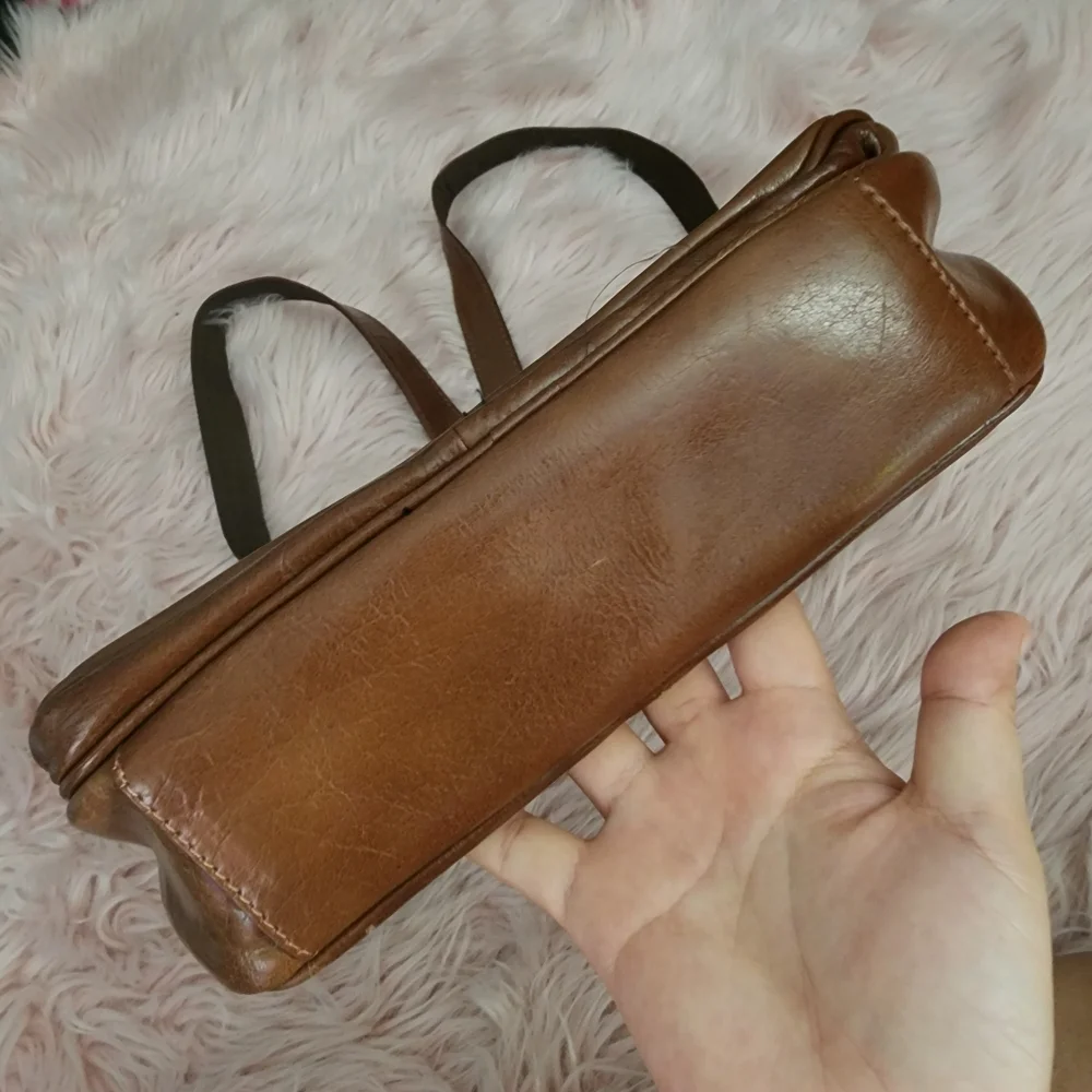 Ashwood Genuine glazed Leather backpack brown tan